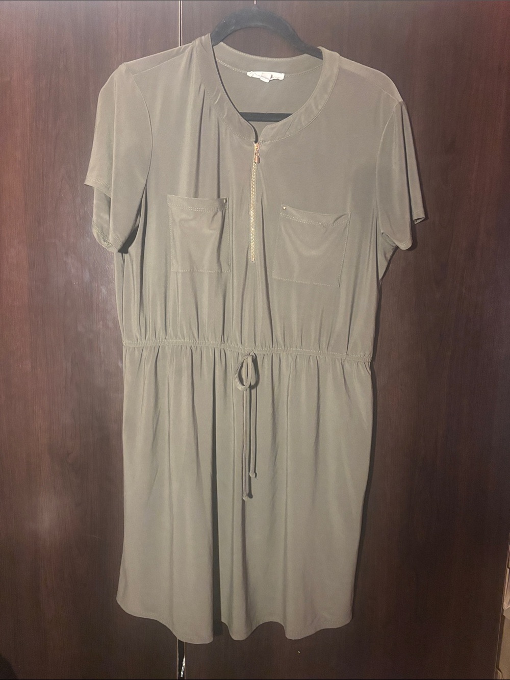 Womenβs Drawstring Waist Short Sleeve Dress - Olive XL